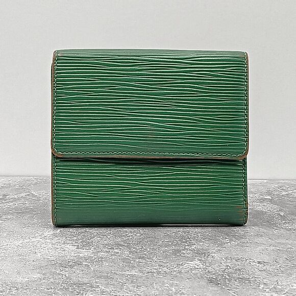 Louis Vuitton Green Epi Leather Compact Size Small Women’s Wallet Unisex - Picture 3 of 12